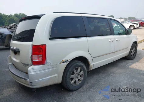 2009 Chrysler Town & Country Touring из США, поврежденный, VIN 2A8HR541X9R625204
